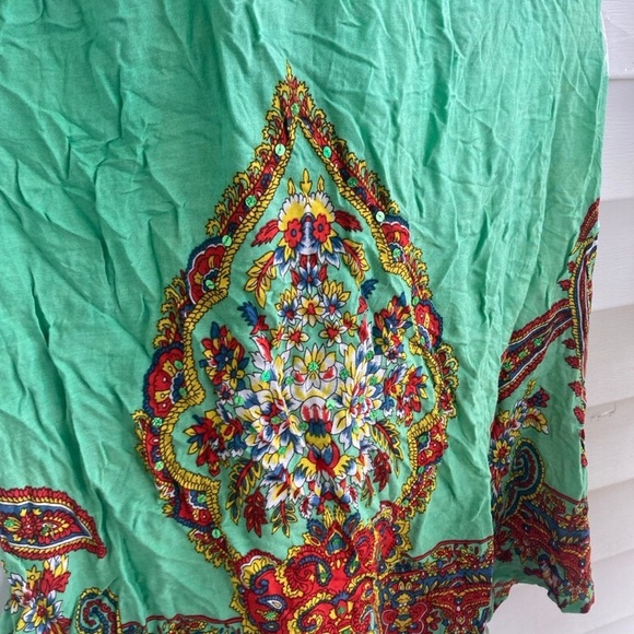 Festive Fusion Pass The Knees Flowing w/Shimmering Green Sequins Dress Size Lg - Picture 9 of 9